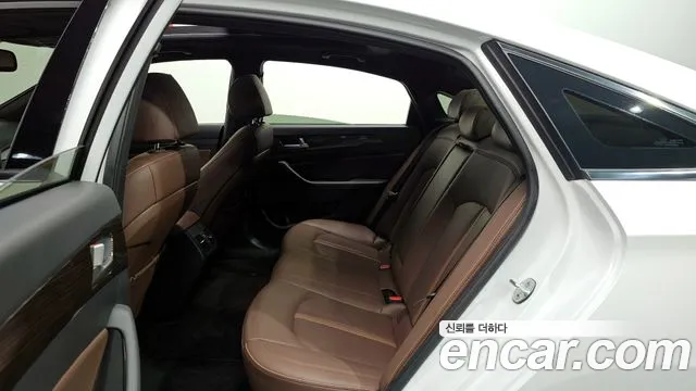 Hyundai Sonata 2019 — фото 12