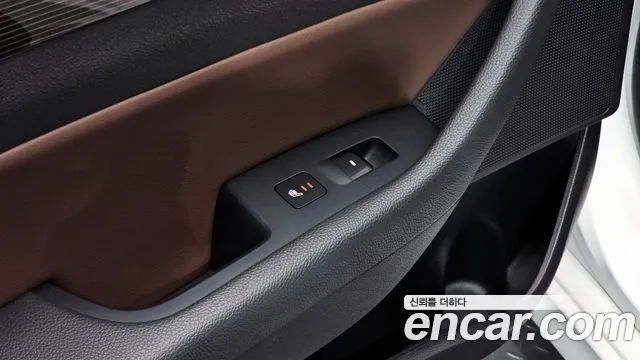 Hyundai Sonata 2019 — фото 20