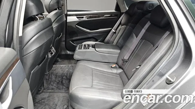 Genesis G80 2018 — фото 12