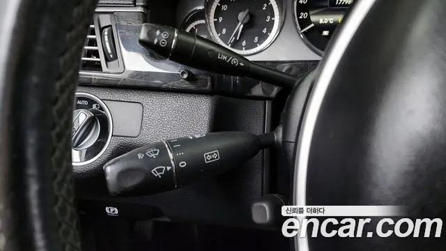 Mercedes-Benz E-Class 2013 — фото 19