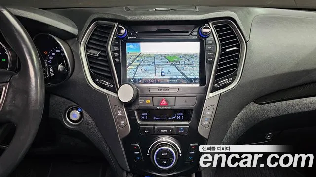 Hyundai Santafe 2016 — фото 15