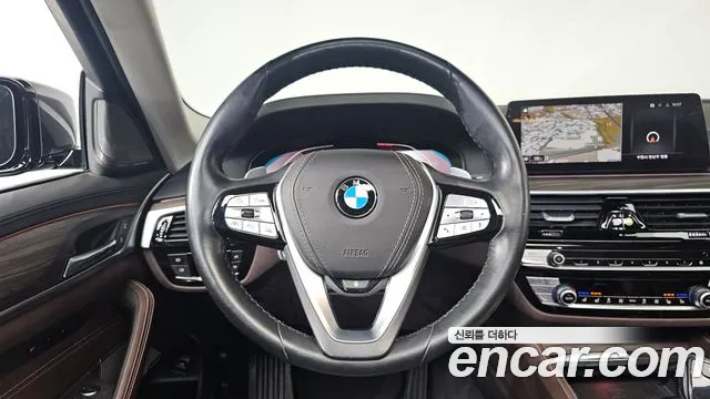 BMW 5-Series 2020 — фото 13