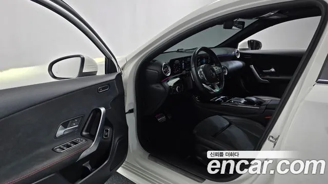 Mercedes-Benz A-Class 2022 — фото 10