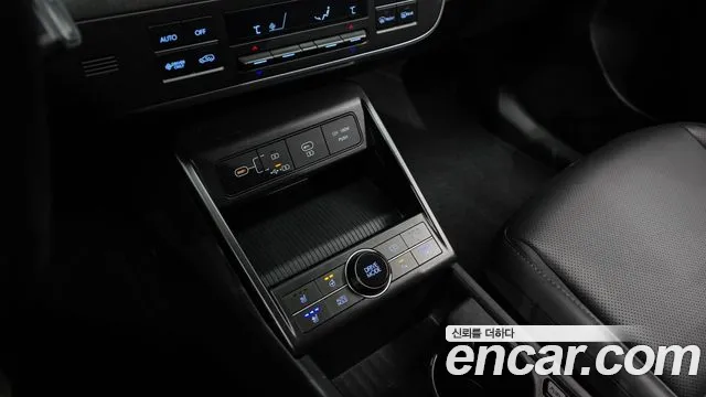 Hyundai Kona 2023 — фото 19