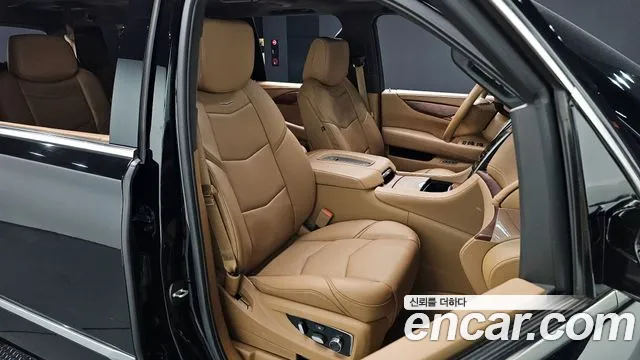 Cadillac Escalade 2017 — фото 10