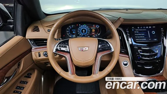 Cadillac Escalade 2017 — фото 13