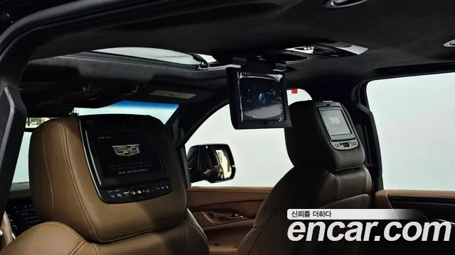 Cadillac Escalade 2017 — фото 19