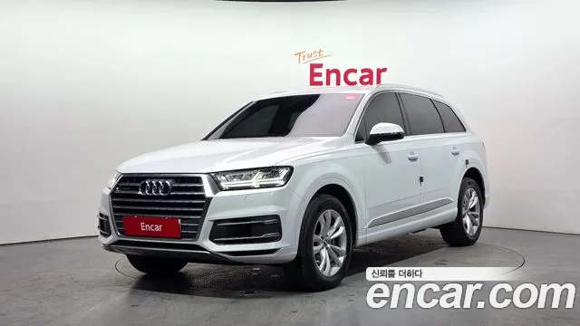 Audi Q7 2019 — фото 1