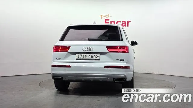 Audi Q7 2019 — фото 4