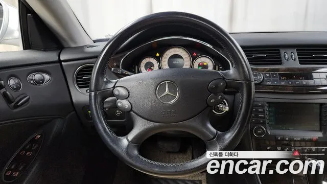 Mercedes-Benz CLS-Class 2006 — фото 13