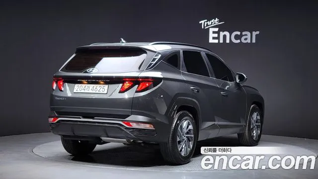 Hyundai Tucson 2023 — фото 2