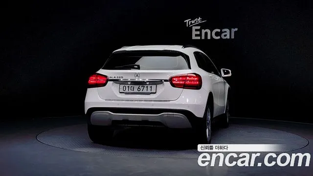 Mercedes-Benz GLA-Class 2019 — фото 4