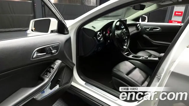 Mercedes-Benz GLA-Class 2019 — фото 10