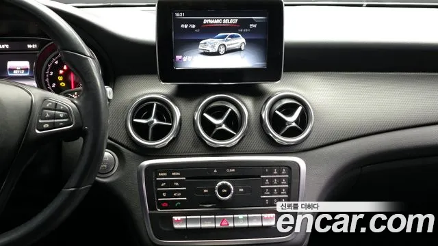 Mercedes-Benz GLA-Class 2019 — фото 14