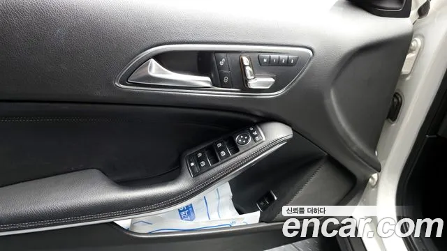 Mercedes-Benz GLA-Class 2019 — фото 17