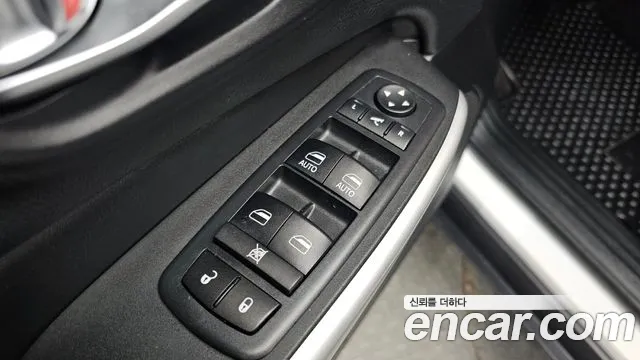 Jeep Cherokee 2018 — фото 12