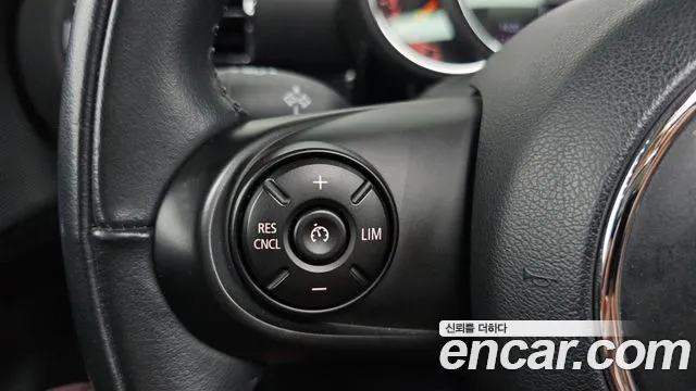 Mini Clubman 2020 — фото 18