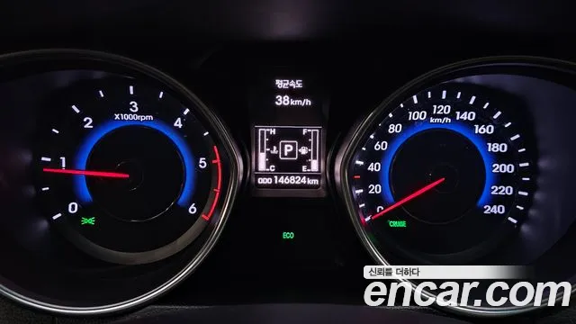 Hyundai AVANTE 2015 — фото 8