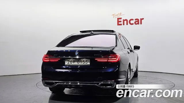 BMW 7-Series 2016 — фото 4