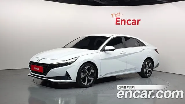 Hyundai AVANTE 2022 — фото 1