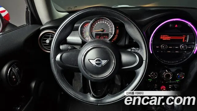 Mini Cooper 2015 — фото 13