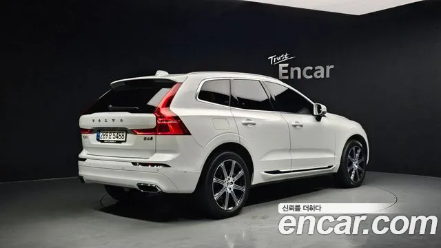 Volvo XC60 2021 — фото 2