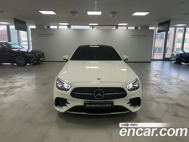Mercedes-Benz E-Class 2023 — фото 3