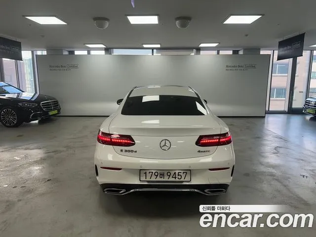 Mercedes-Benz E-Class 2023 — фото 4