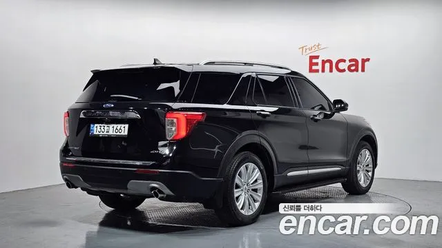 Ford Explorer 2021 — фото 2