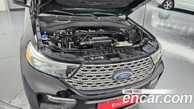 Ford Explorer 2021 — фото 6
