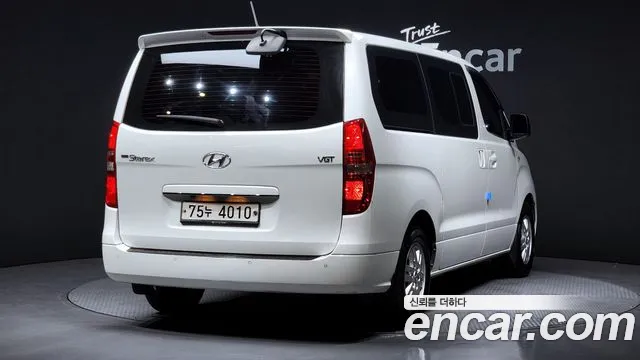 Hyundai Starex 2018 — фото 2