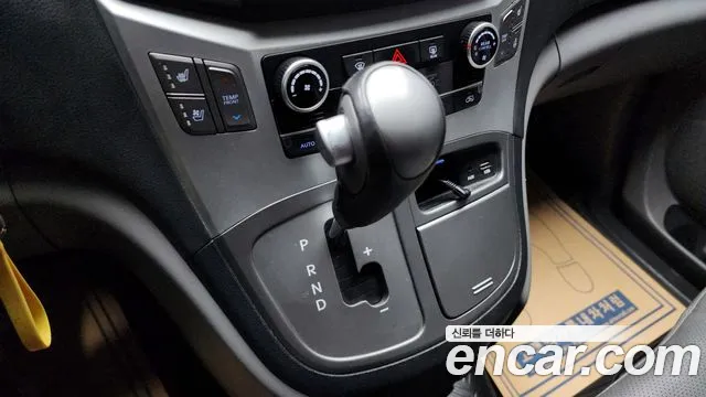 Hyundai Starex 2018 — фото 9