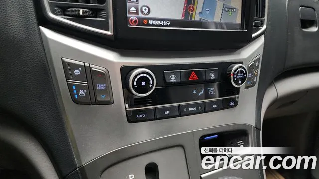 Hyundai Starex 2018 — фото 17