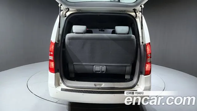 Hyundai Starex 2018 — фото 20