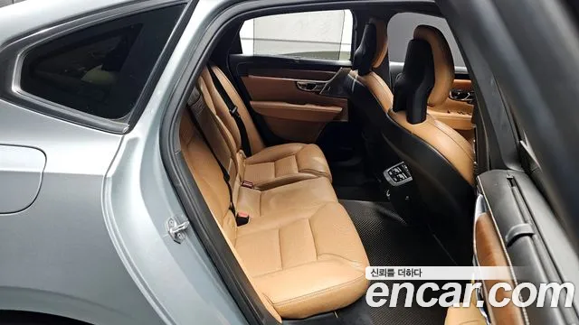 Volvo S90 2017 — фото 11