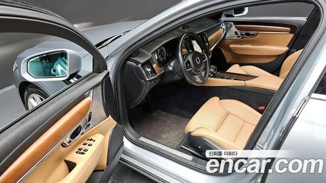 Volvo S90 2017 — фото 12