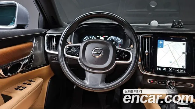 Volvo S90 2017 — фото 13