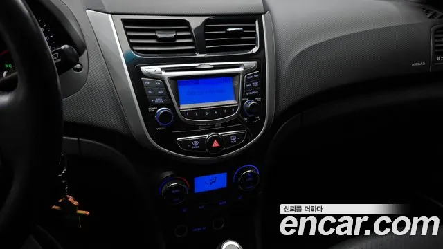 Hyundai Accent 2014 — фото 15