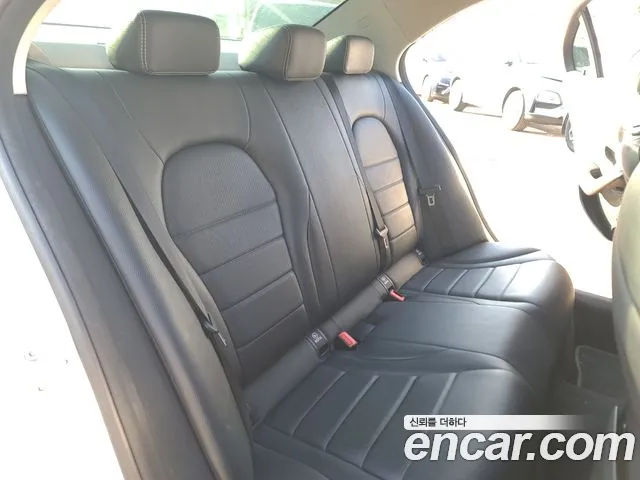 Mercedes-Benz C-Class 2015 — фото 11