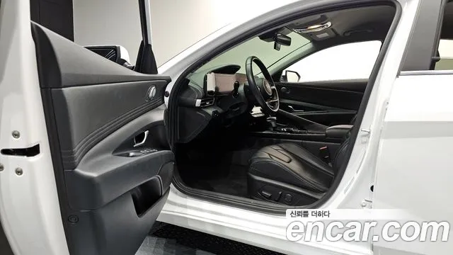 Hyundai AVANTE 2021 — фото 10