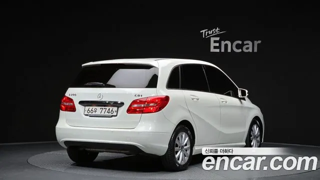 Mercedes-Benz B-Class 2013 — фото 2
