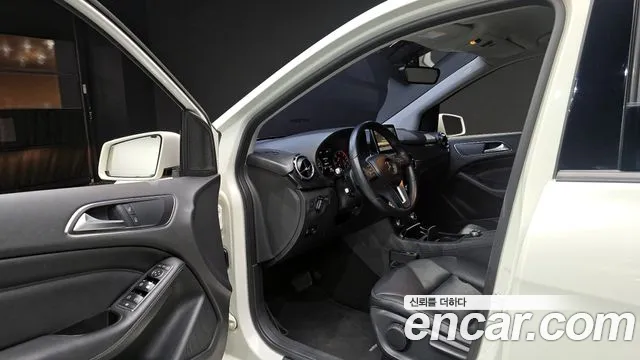 Mercedes-Benz B-Class 2013 — фото 10