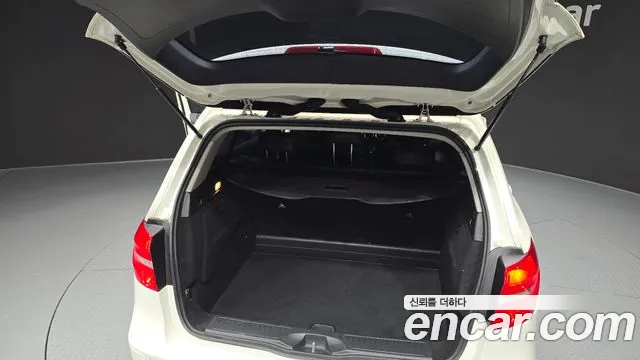 Mercedes-Benz B-Class 2013 — фото 20