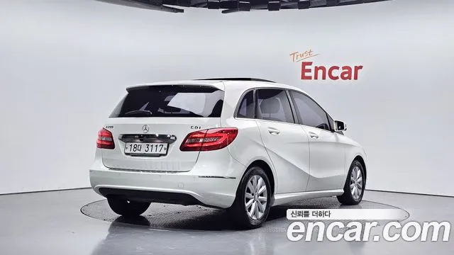 Mercedes-Benz B-Class 2014 — фото 2