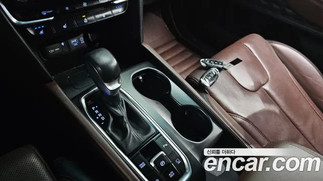 Hyundai Santafe 2019 — фото 9