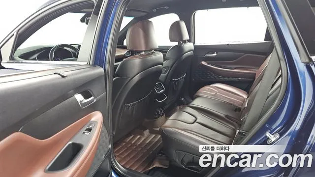 Hyundai Santafe 2019 — фото 12