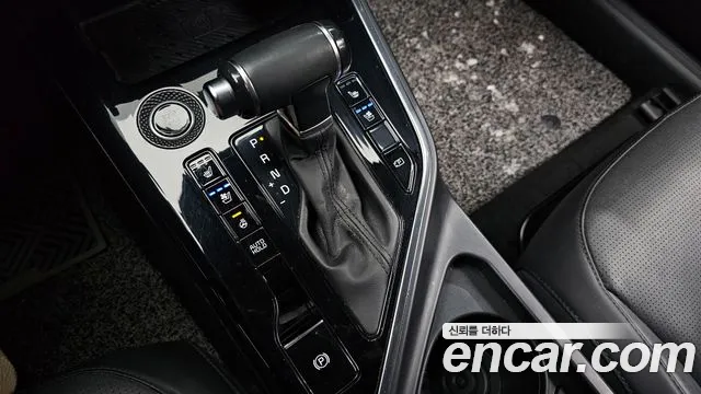 Kia Niro 2022 — фото 9