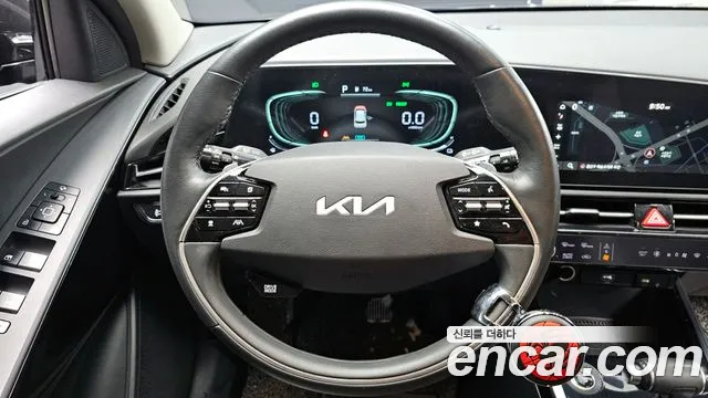 Kia Niro 2022 — фото 13