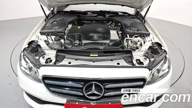 Mercedes-Benz E-Class 2020 — фото 6
