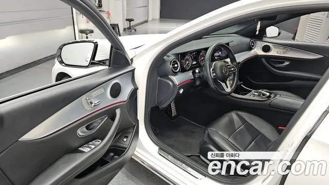 Mercedes-Benz E-Class 2020 — фото 10
